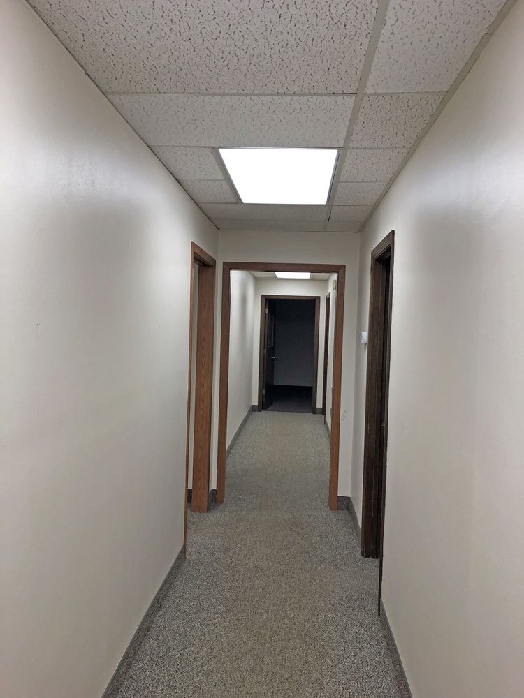 2000 W Pioneer Pkwy, Peoria, IL 61615